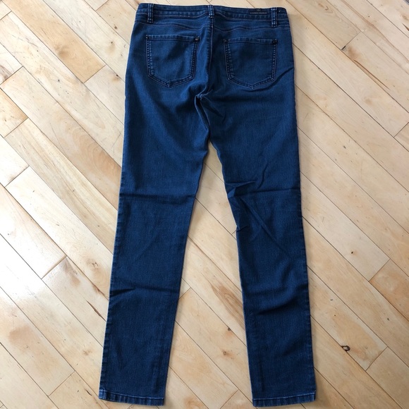 Blue Jeans - Picture 4 of 4